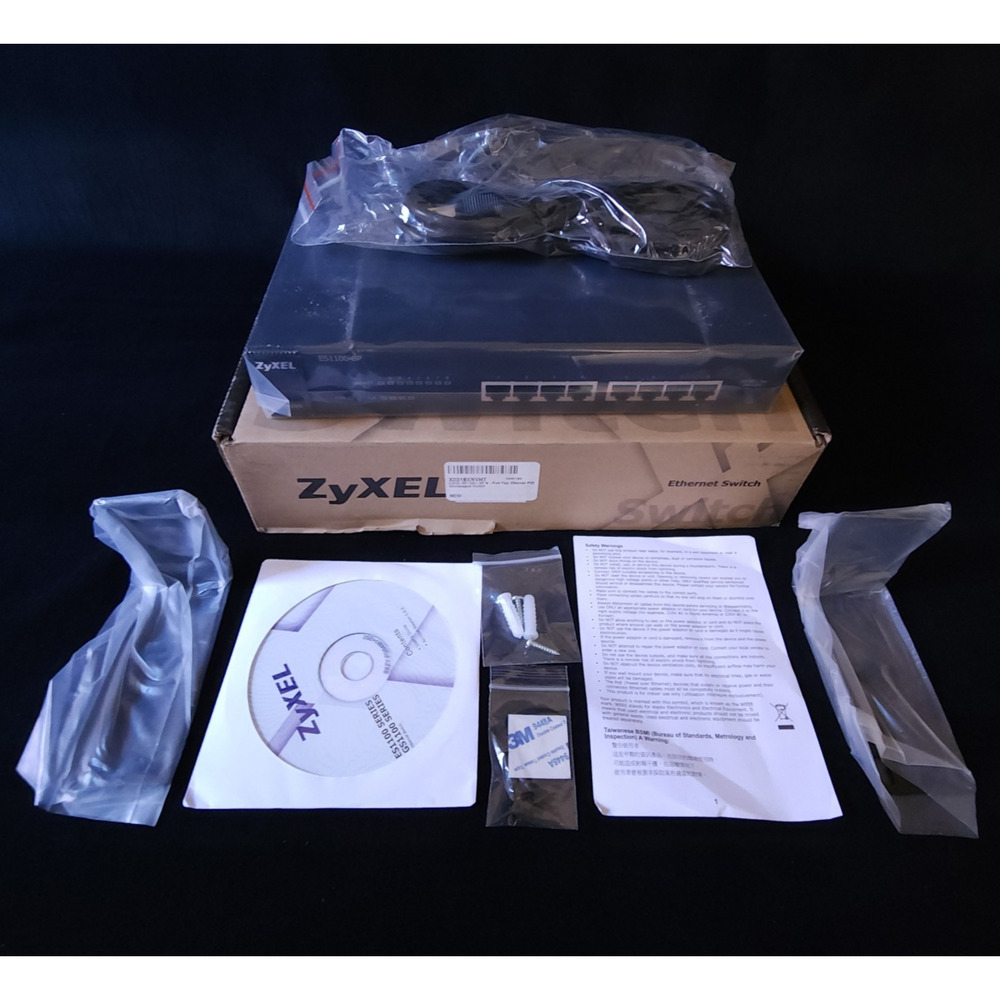 ZyXEL ES1100-8P 8-Port 10/100 Unmanaged PoE Ethernet Switch Network w/ Brackets